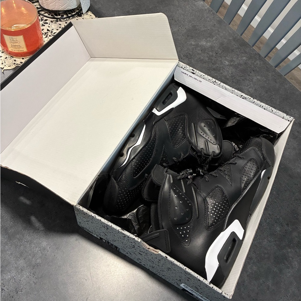 🔥Jordan 6🔥 - Picture 10 of 12